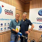 Manuel Martín en los estudios de Onda Vasca