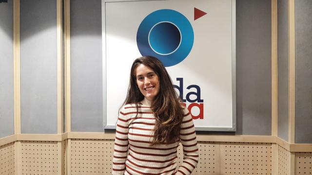 Maria Amolategui en los estudios de Onda Vasca