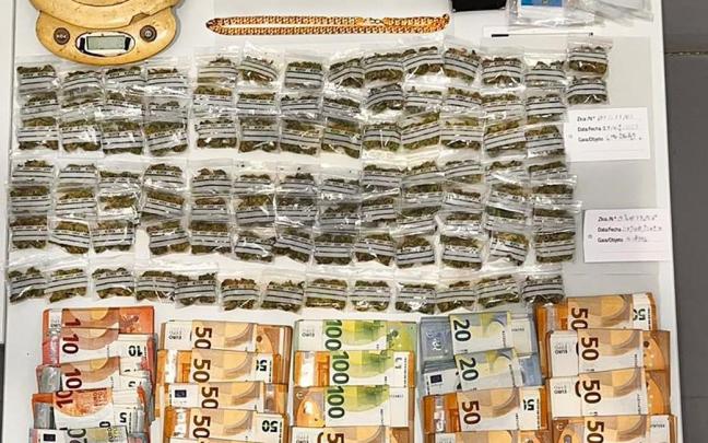 En el registro se hallaron 40 bolsas de marihuana escondidas en un electrodoméstico de la cocina | Ayto. Bilbao