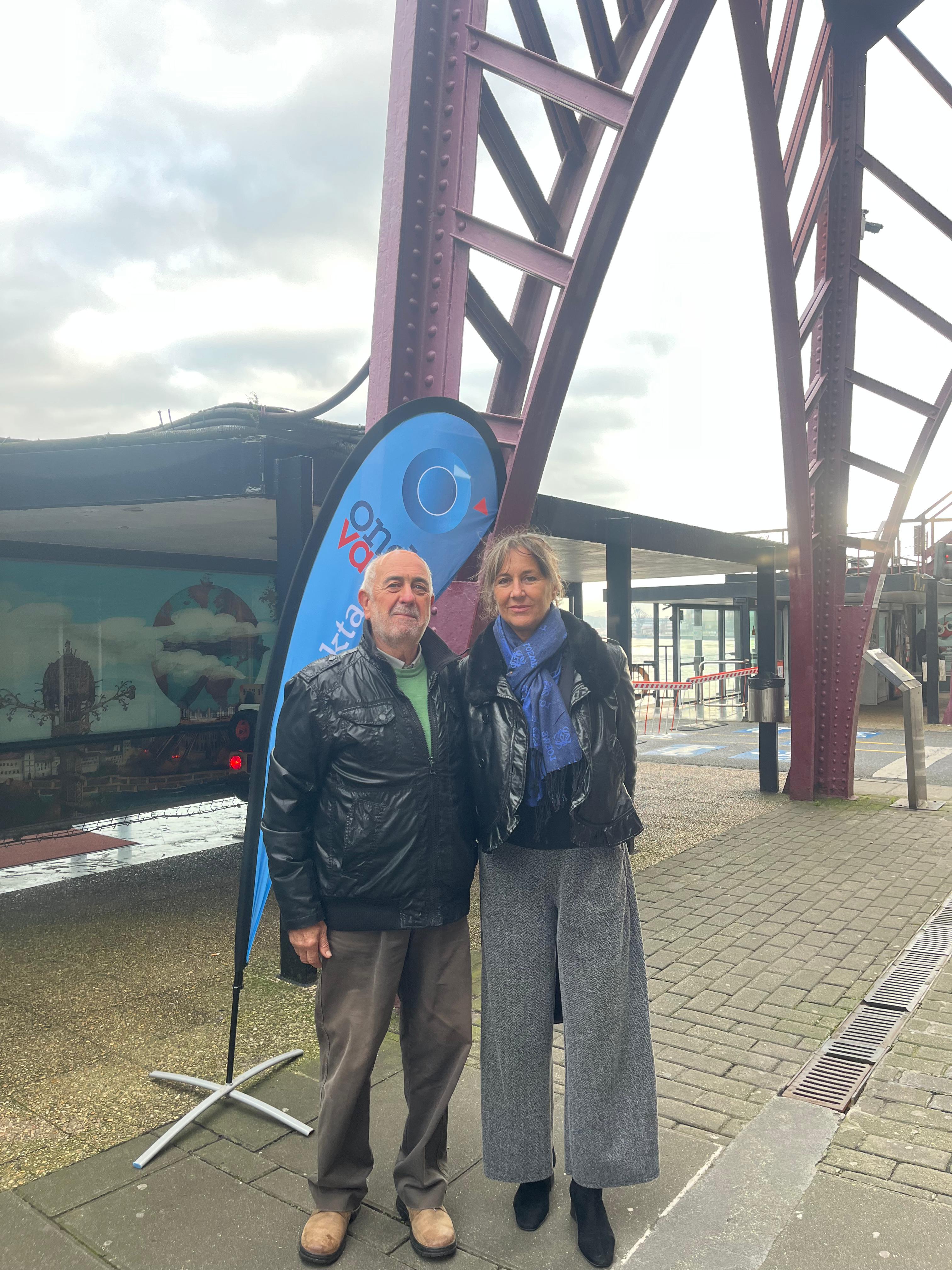 Marta Uriarte, directora del Puente Bizkaia y Javier Goitia, asesor técnico