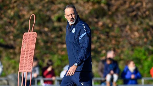 Matarazzo, en un entrenamiento de la Real. ARNAITZ RUBIO