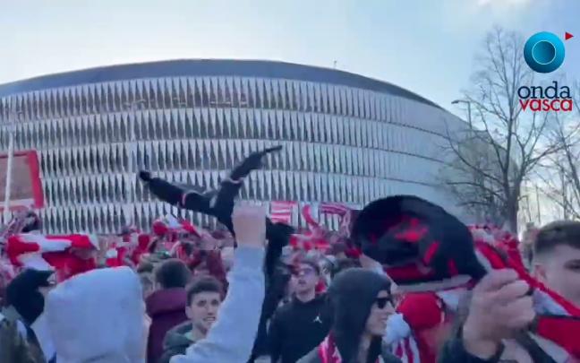COPA | Bilbao se tiñe de rojiblanco en la semifinal Athletic - Osasuna