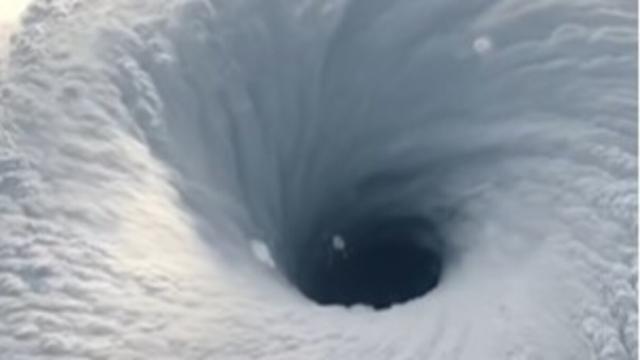 Fotograma del ojo del huracán Melissa creado con Inteligencia Artificial