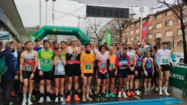 Más de 500 atletas se dieron cita en el I Memorial Alberto Amorrortu - Cross Popular de Deusto. Foto: Club Deportivo Bilbao