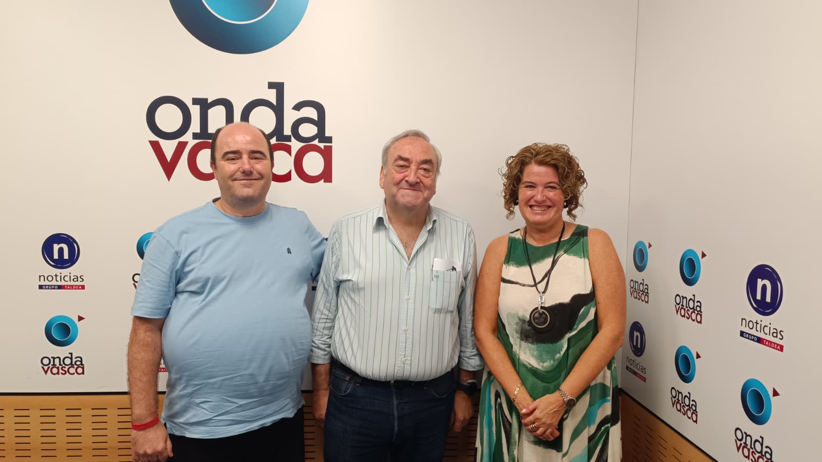 De izda a dcha: Sergio, Carlos Royuela y Nerea Loizaga