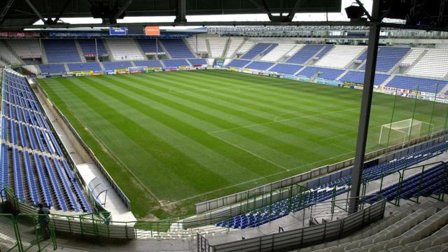 El Mirandés comenzará la próxima temporada como local en Mendizorroza El Mirandés comenzará la próxima temporada como local en Mendizorroza