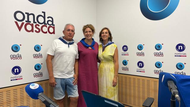 La concejal de Desarrollo Económico Kontxi Klaver y el director general de Mercabilbao en Onda VascaL