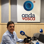 Mertxe Aizpurua en los estudios de ONDA VASCA