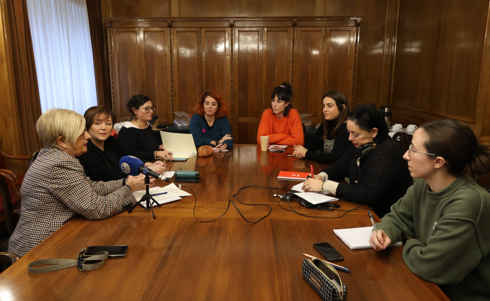 Mesa de diálogo sobre las dimensiones de la violencia machista