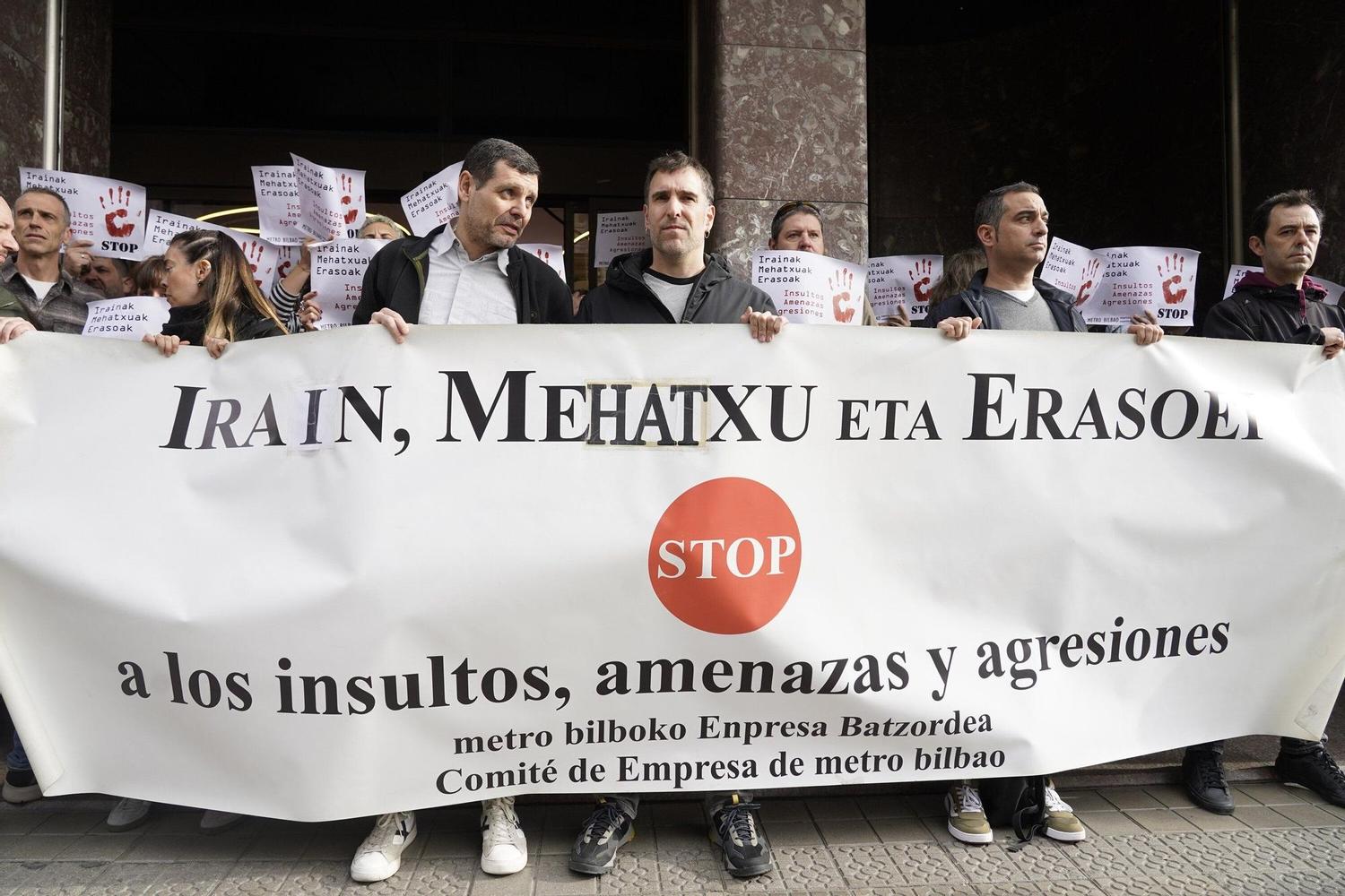 Los trabajadores denuncian el aumento de insultos, amenazas y ataques físicos, especialmente contra el personal de estaciones