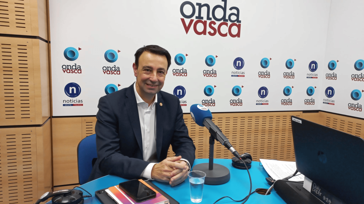 El vicelehendakari consejero de Economía, Trabajo y Empleo del Gobierno Vasco, Mikel Torres. OV