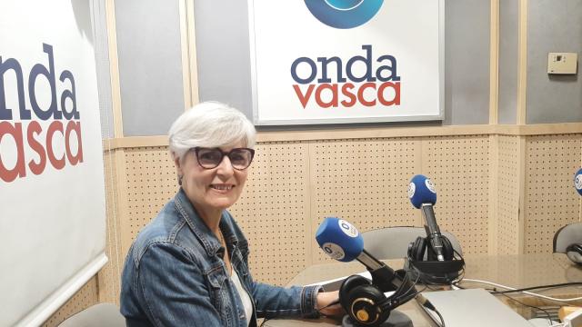 Miren Elgarresta en los estudios de ONDA VASCA Miren Elgarresta en los estudios de ONDA VASCA