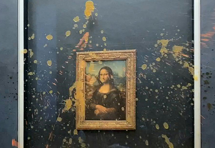 La Gioconda manchada de sopa tras el ataque
