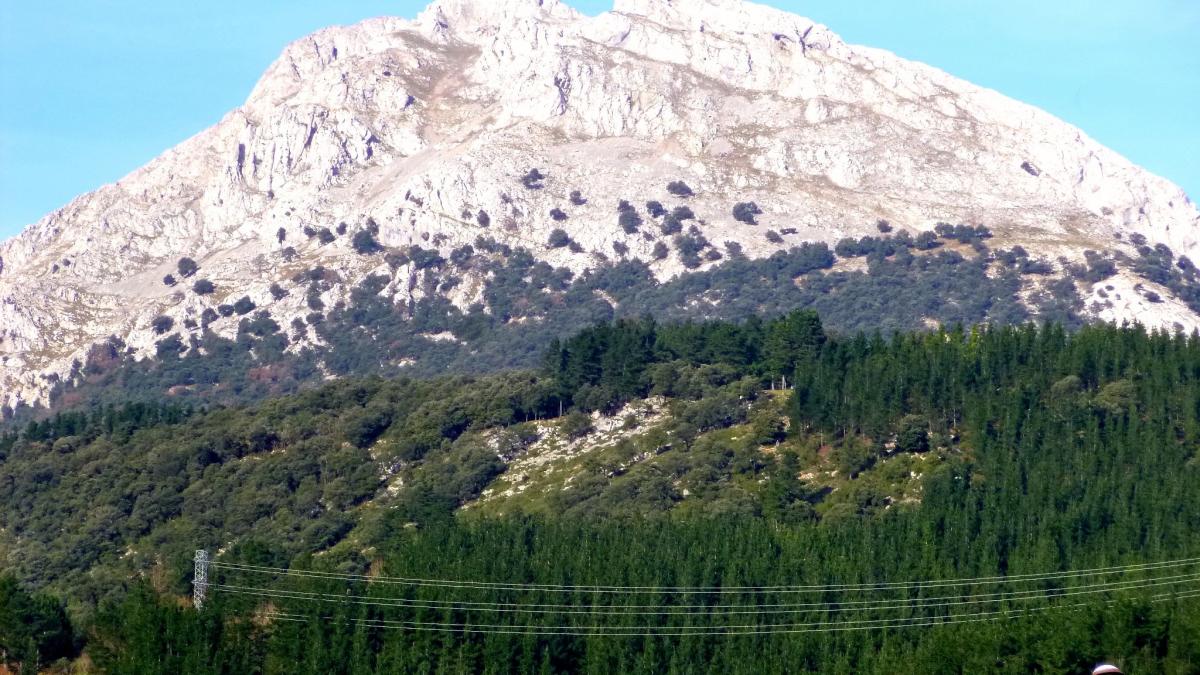 Imagen de archivo del monte Udalaitz