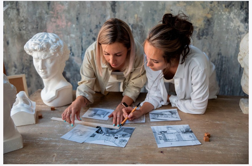 Mujeres creando. HIRUDIKA COMUNICACIÓN.