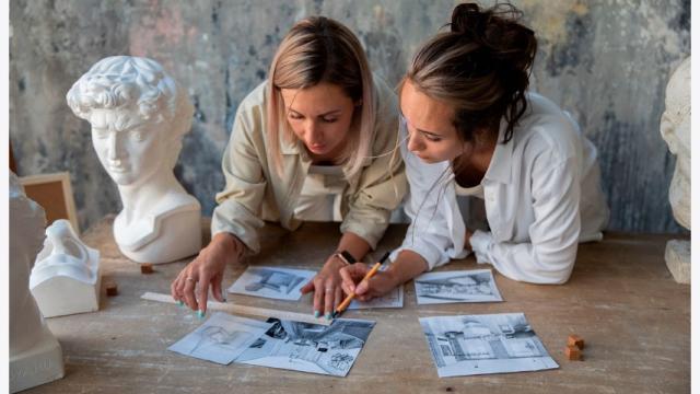 Mujeres creando. HIRUDIKA COMUNICACIÓN.