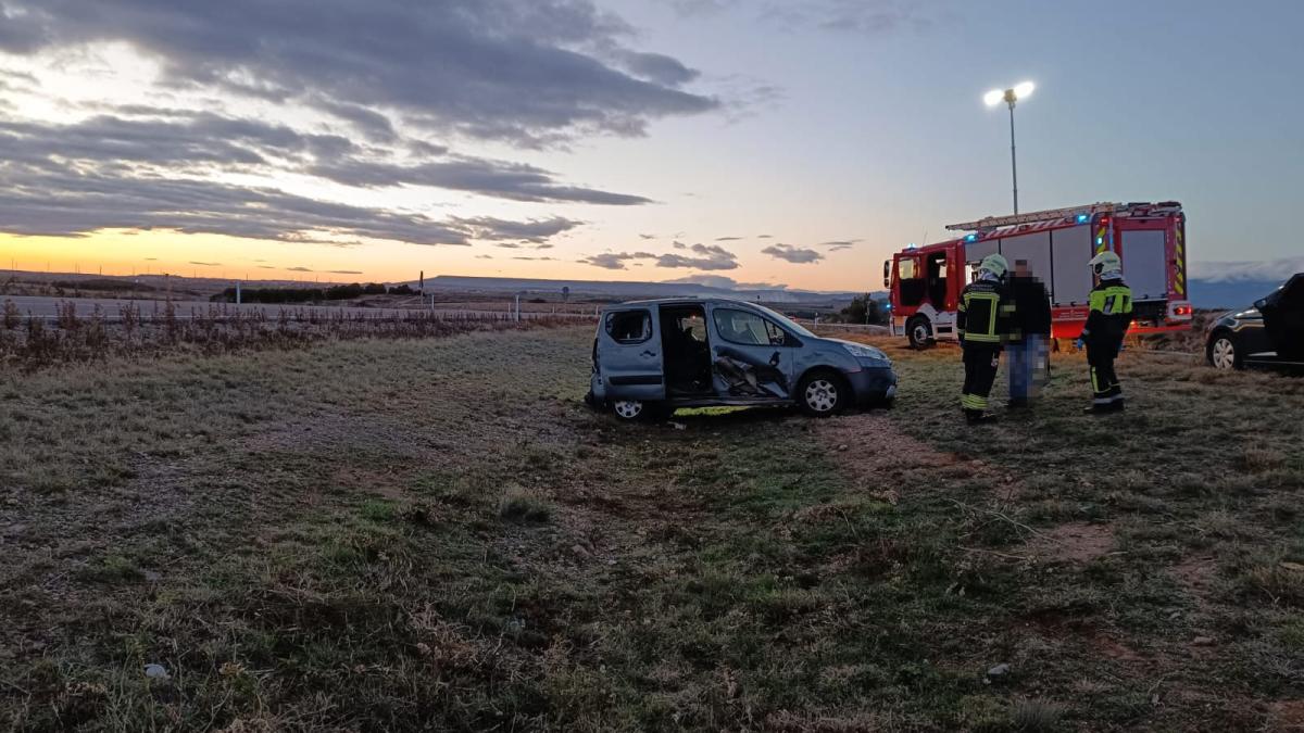 Imagen del vehículo accidentado en la AP-68 en Murchante. Foto: Gobierno de Navarra