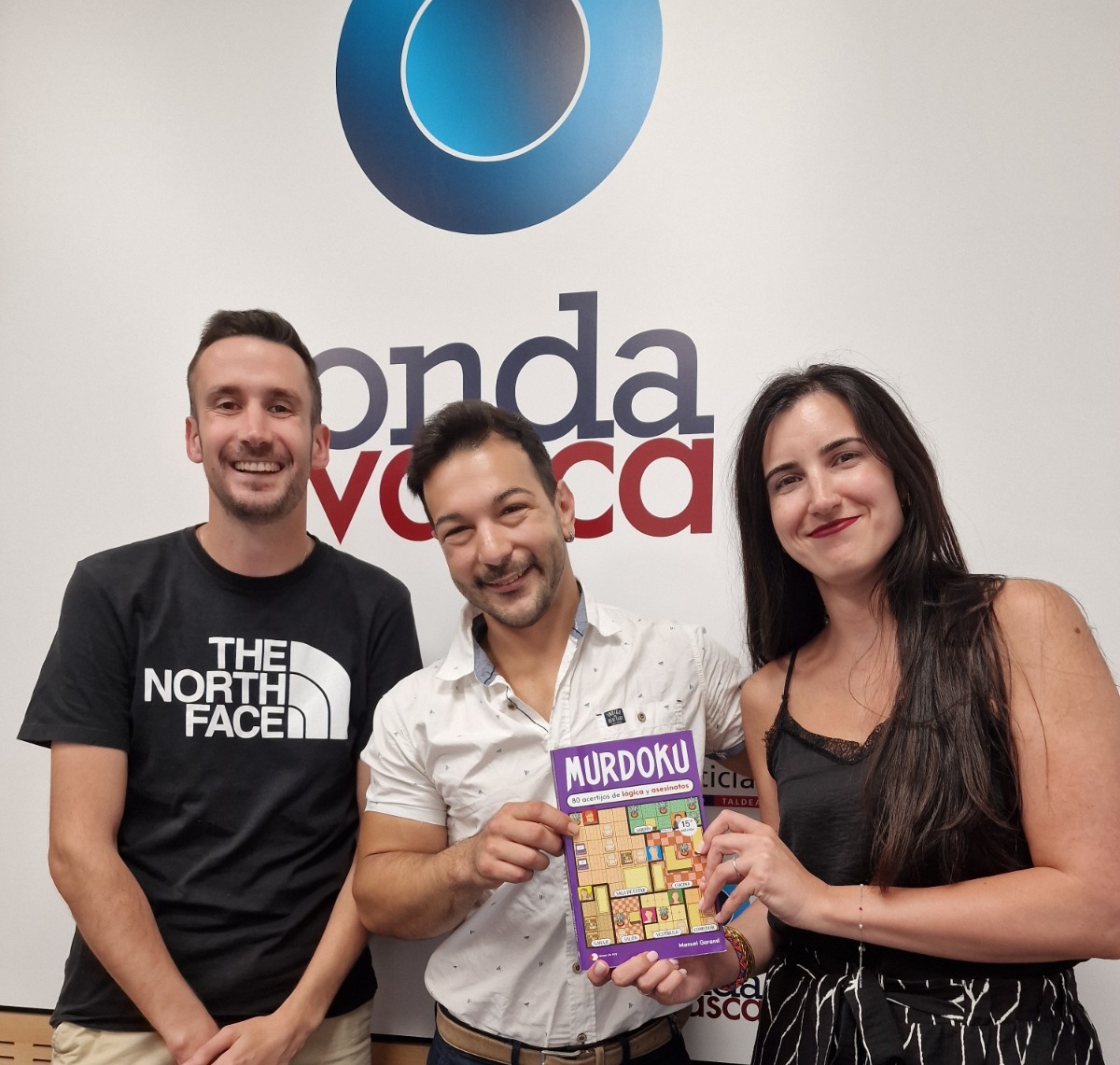 Oier Atxalandabaso, el neuropsicólogo Gorka Antón e Iranzu Calvo