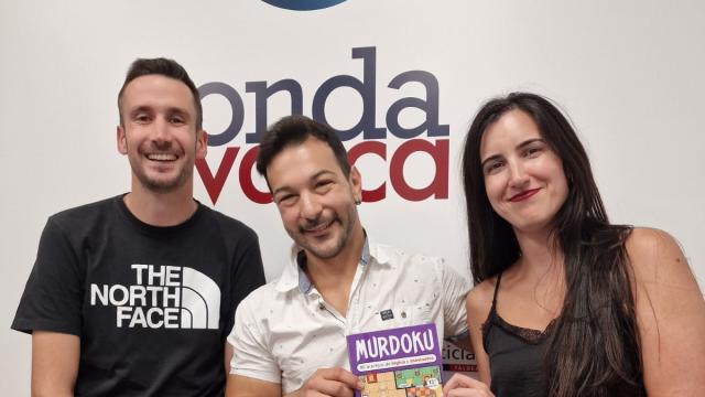 Oier Atxalandabaso, el neuropsicólogo Gorka Antón e Iranzu Calvo