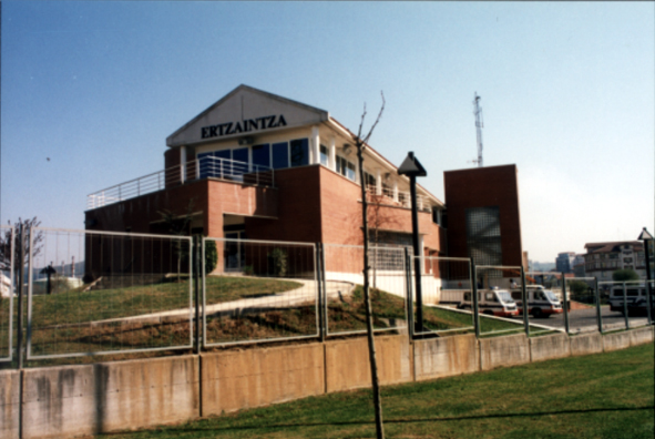 Comisaría de la Ertzaintza de Muskiz, donde quedó registrada la denuncia