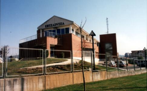 Comisaría de la Ertzaintza de Muskiz, donde quedó registrada la denuncia