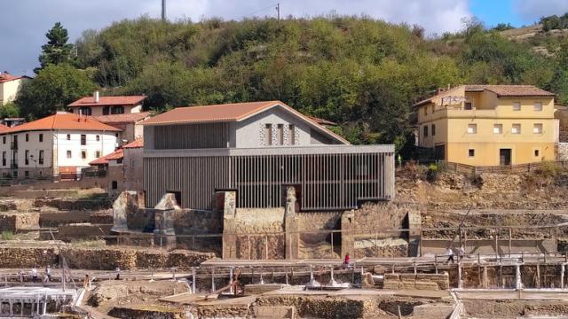 Recreación de la futura Ekoetxea ubicada en Añana. Fotos: Gobierno Vasco