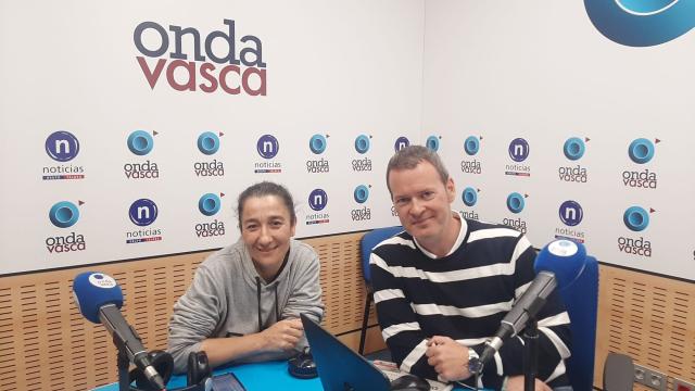 Naiara García de Andoin en los estudios de ONDA VASCA