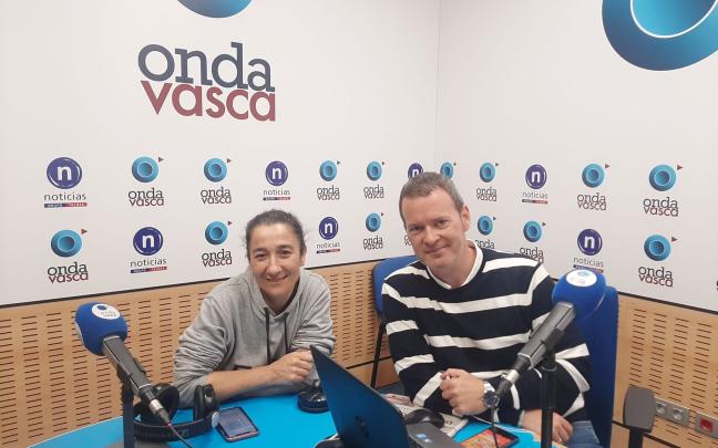 Naiara García de Andoin en los estudios de ONDA VASCA