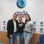 Naomi Lizundia en los estudios de Onda Vasca