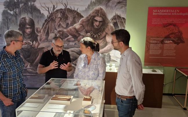 Exposicion Neandertales en Arkeologia Museoa