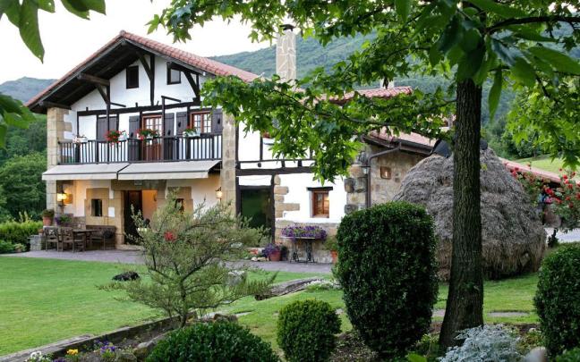 Alojamiento rural en Euskadi / NEKATUR