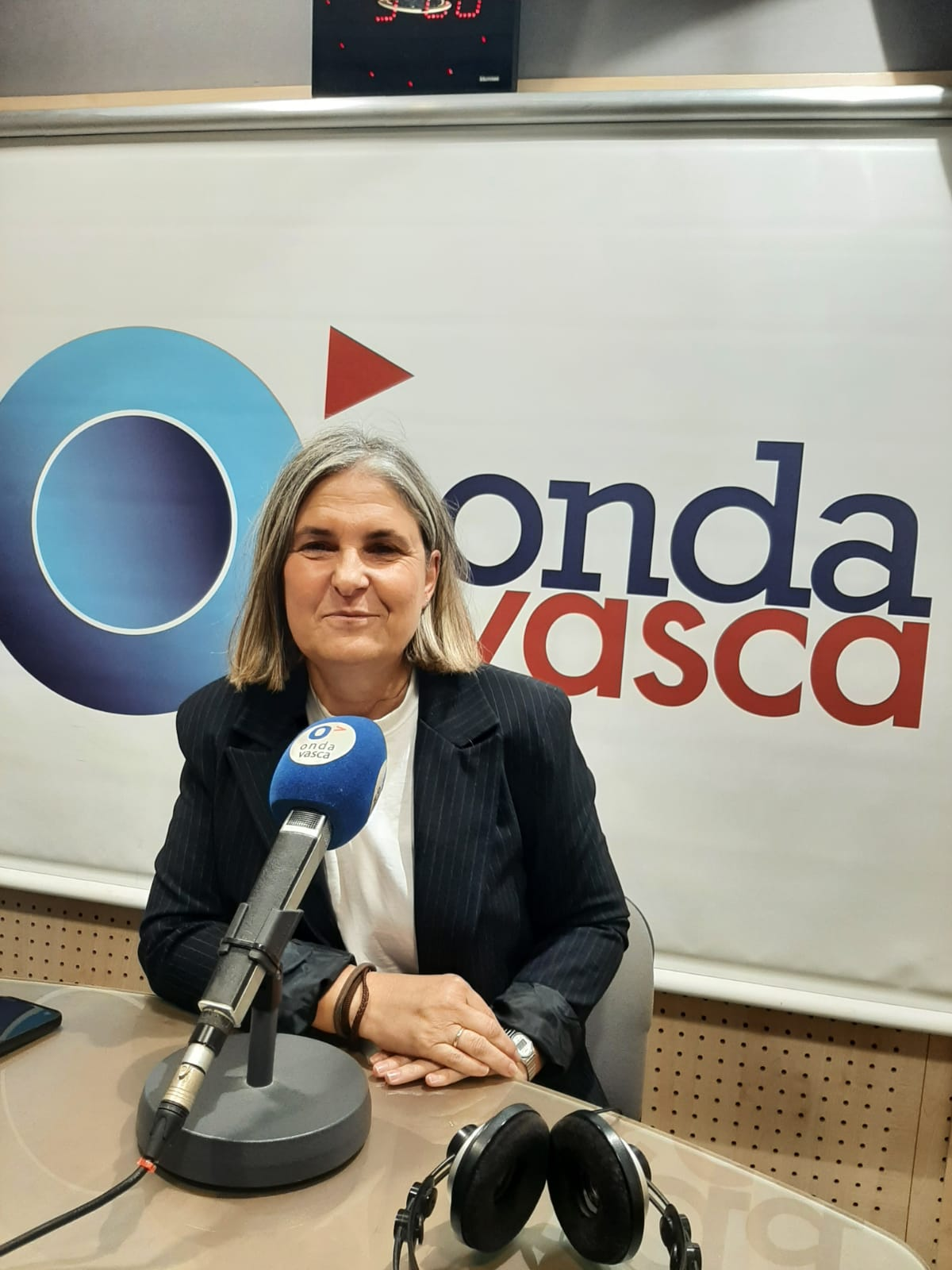 Nerea Kortajarena en los estudios de ONDA VASCA