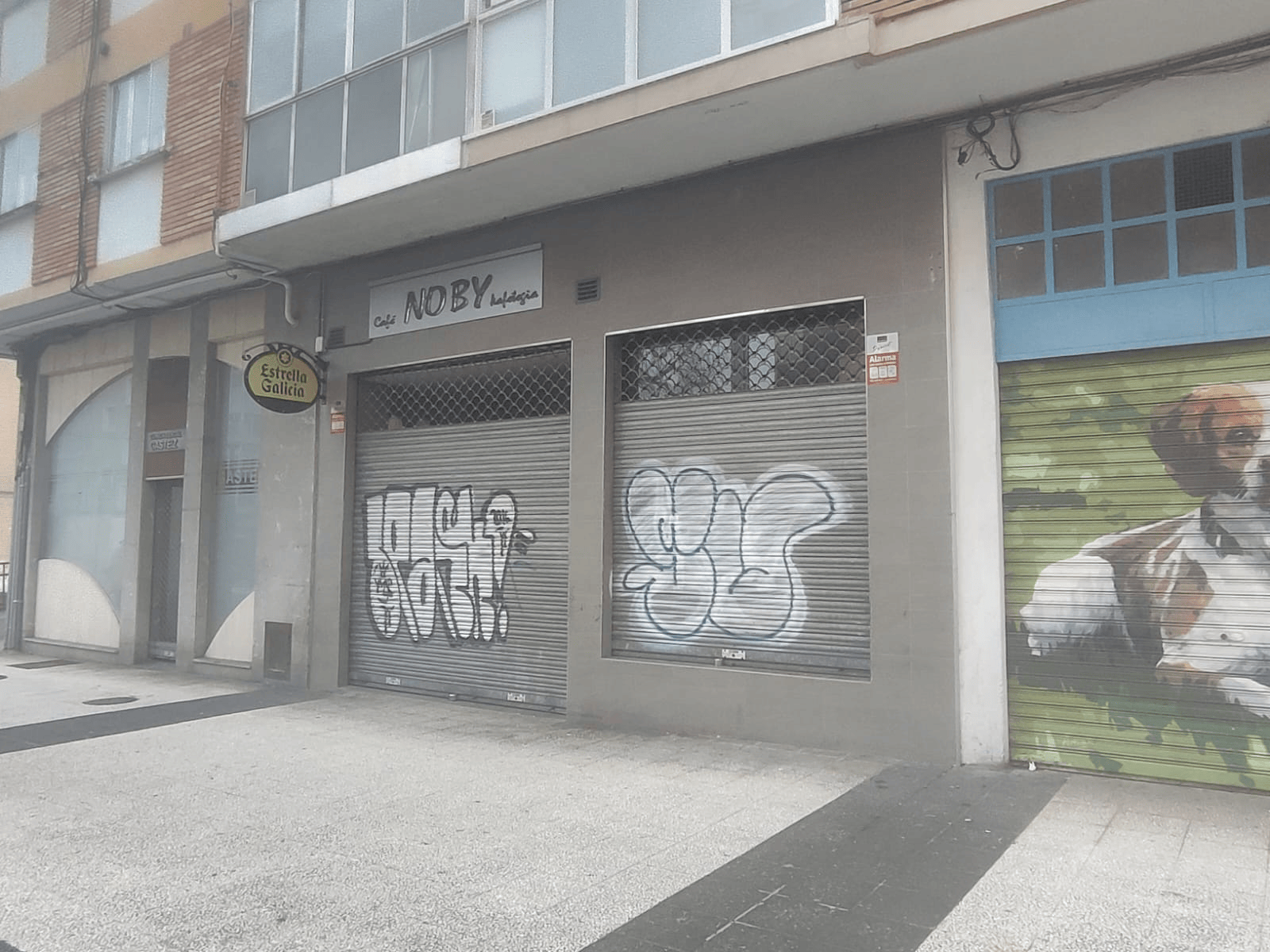 El bar Noby en la calle Andalucía de Gasteiz donde se produjo el apuñalamiento. ONDA VASCA
