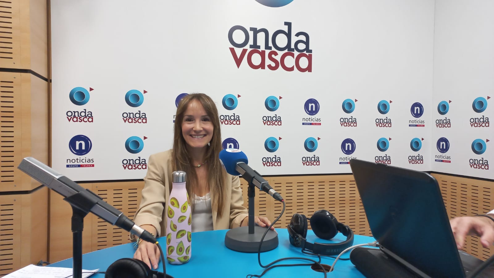 Cambia de hábitos y aprende a alimentarte de forma más saludable con Noelia  García (@relaxandeatgood) - Onda Vasca