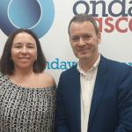 Nuria Lekue, presidenta de ESTASERBI, junto a Txema Gutiérrez
