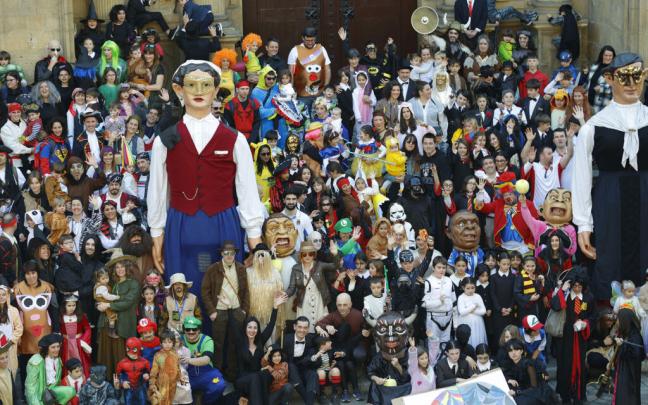 Un momento de los carnavales del año pasado en Errenteria. Foto: herribizia.errenteria.eus