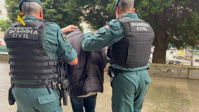 Veinte detenidos en Bizkaia por estafar más de cuatro millones de euros en estafas. GC