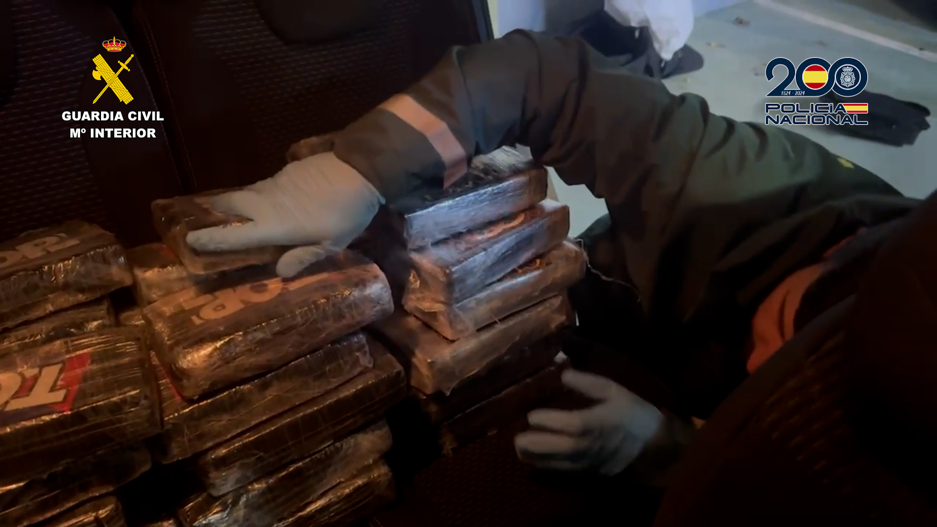 Droga incautada en un control rutinario de la AP-68 en Arrigorriaga. CEDIDA