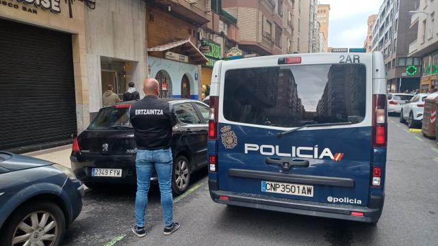Operación policial en Idiazabal y Logroño. ERTZAINTZA Operación policial en Idiazabal y Logroño. ERTZAINTZA