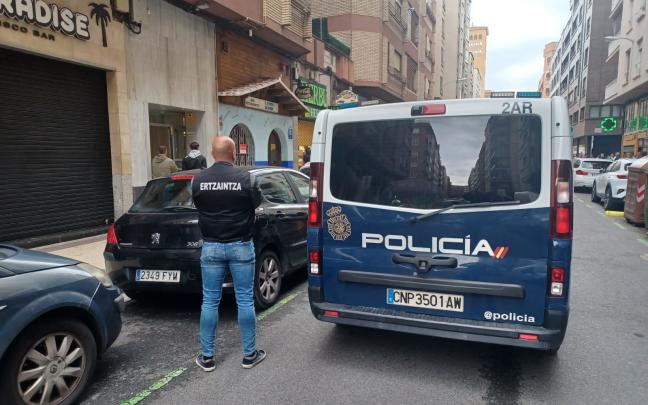 Operación policial en Idiazabal y Logroño. ERTZAINTZA Operación policial en Idiazabal y Logroño. ERTZAINTZA