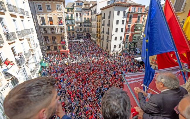 Recibimiento institucional a Osasuna como subcampeón de Copa. Foto: C.A. Osasuna