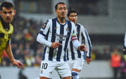 Oyarzabal, en un momento del partido de ayer. REAL SOCIEDAD