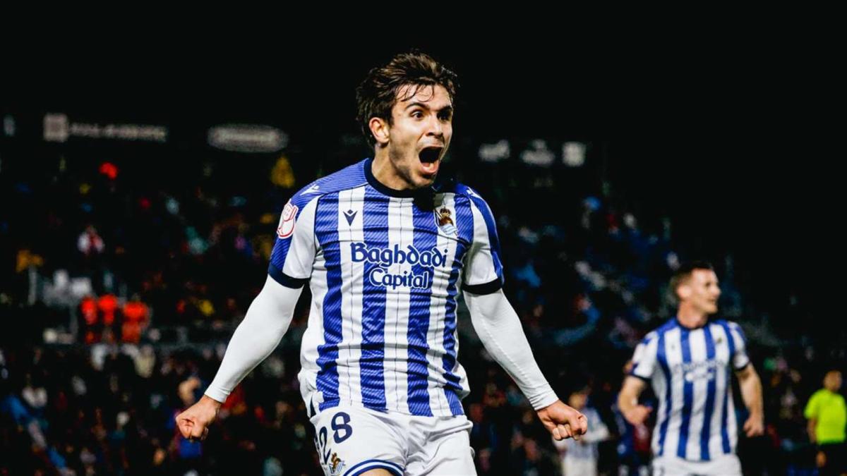 El gol de Marín dio el pase a la Real. REAL SOCIEDAD