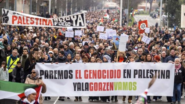 Multitudinaria marcha a favor de Palestina en Pamplona Iban Aguinaga Multitudinaria marcha a favor de Palestina en Pamplona Iban Aguinaga