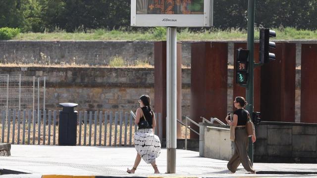 Un termómetro de Pamplona marca los 42ºC / Noticias de Navarra - Javier Bergasa