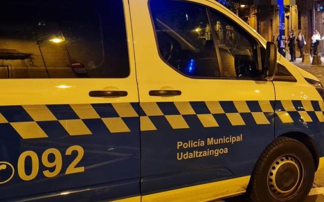 Vehículo de la Policía Municipal de Pamplona.