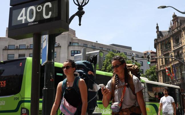 Los termómetros seguirán superando los 40 grados en buena parte de nuestros territorios / PANKRA NIETO