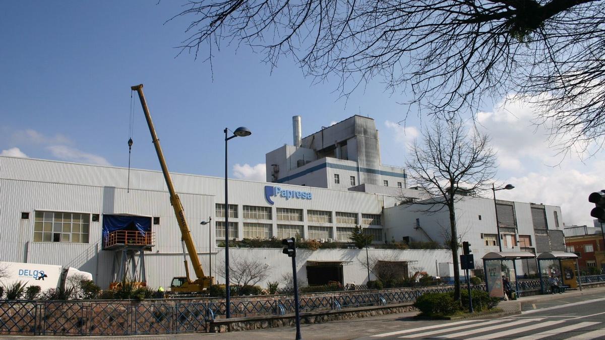 Exterior de la fábrica de Papresa en Errenteria. Aitziber Muga