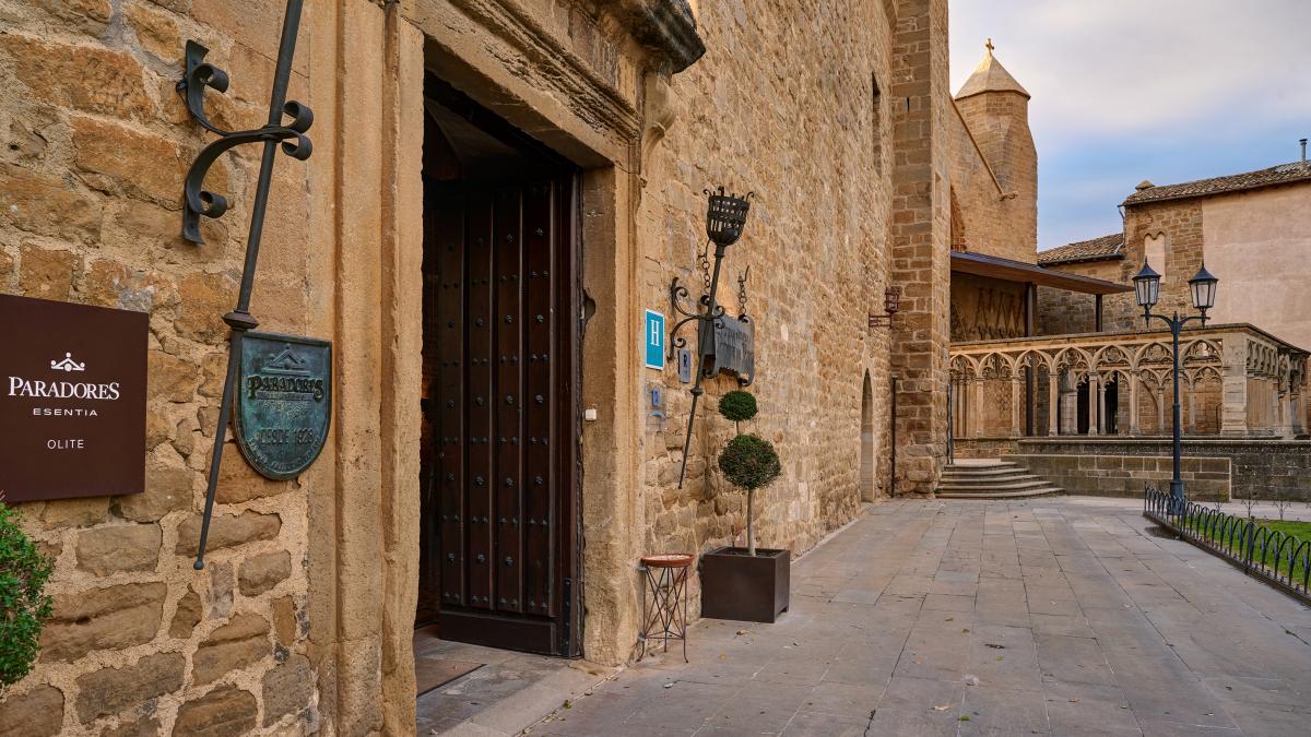 Vista exterior del Parador de Olite. Foto: Paradores