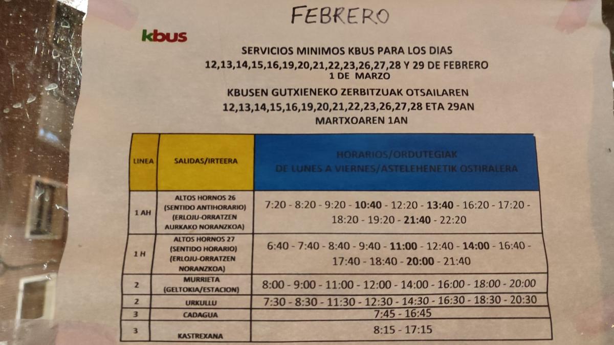 Cartel informativo sobre los servicios mínimos en el KBus de Barakaldo 